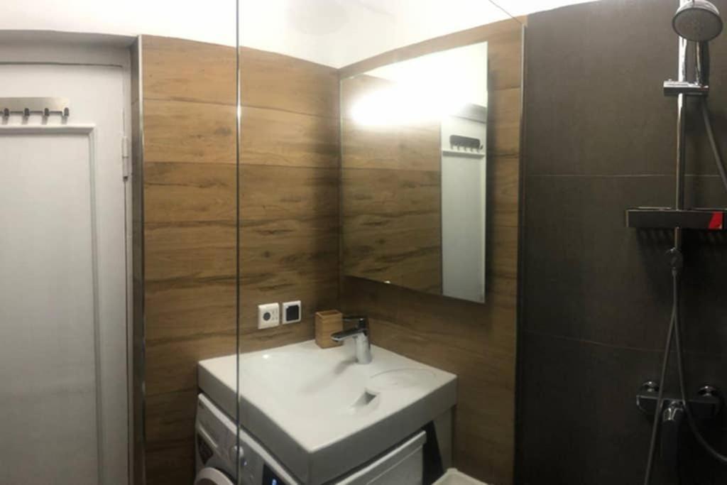 New Comfortable Apartment Nearby Promenade In 5 Minutes From Old Town Of Riga. المظهر الخارجي الصورة